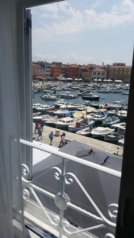Royal Apartments Rovinj Buitenkant foto
