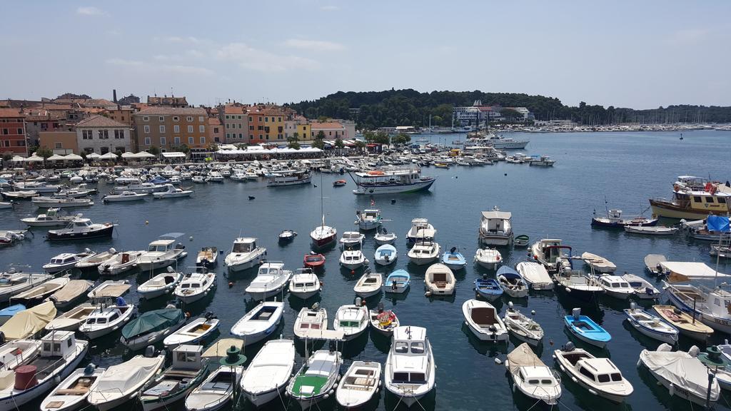 Royal Apartments Rovinj Buitenkant foto